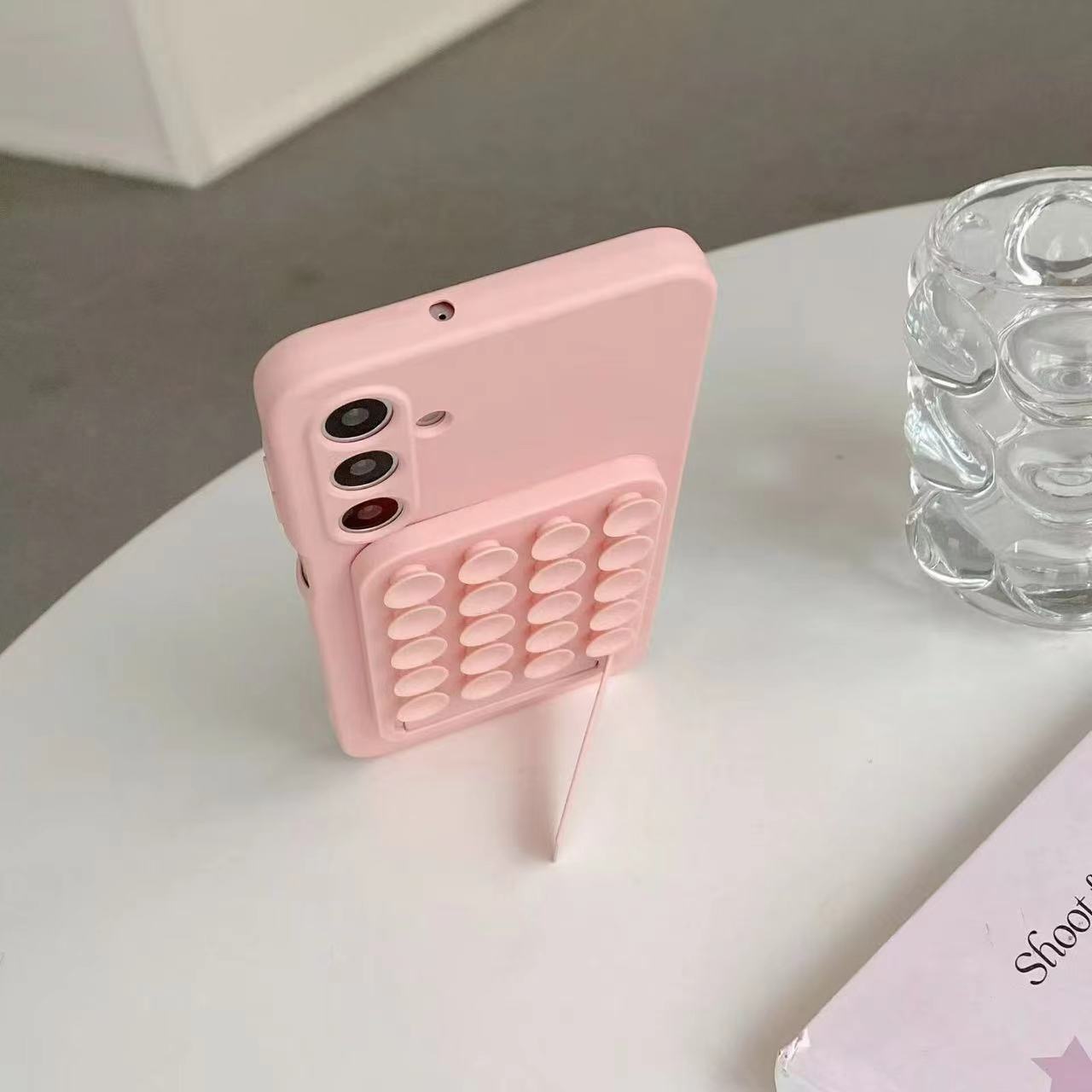 حامل هاتف مغناطيسي بكأس شفط لأ - مراجعة Phone Accessories Items وسعره